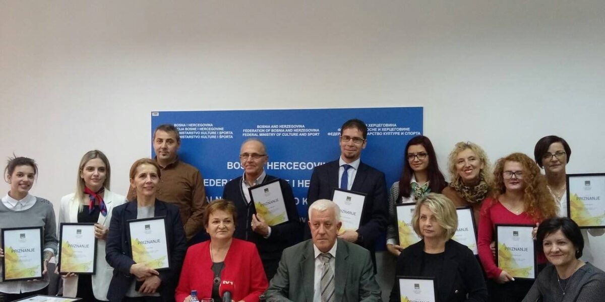 IMG 5d2820987330a9a687de229d23e46ef7 V