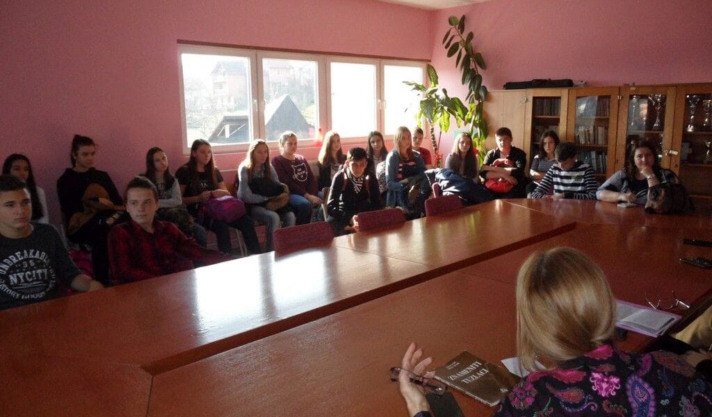 IMG cbe37eb42ce61ba1f10fcdb5b72cc543 V