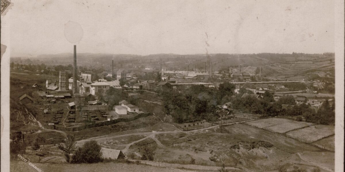 Naslov Kreka - Kreka [Grafika] Vrsta građe razglednica Jezik bosanski Godina 193? Izdavanje i proizvodnja Tuzla : Knjižara Braća Jakšić, 193? Fizički opis 1 razglednica : crno-bijela ; 9 x 14 cm Napomene Tekst lat. i ćir. Predmetne odrednice Tuzla – Rudnik uglja Kreka – Kreka – Razglednice UDK 77.033(497.6Tuzla) COBISS.BH-ID 54838790 Signatura – lokacija, inventarski br. Zavičajna zbirka 77 KREKA IN: 2000020