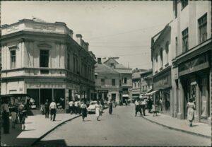 Autor - osoba Mrđanov, M. Naslov Tuzla [Razglednica] / snimio M. Mrđanov Vrsta građe razglednica Jezik srpski Godina [196?] Izdavanje i proizvodnja Beograd : Zadružne knjige, [196?] Fizički opis 1 razglednica : crno-bijela ; 9 x 14 Predmetne odrednice Tuzla – Korzo – Razglednice UDK 778.6(497.6 Tuzla)(084.121) COBISS.BH-ID 53555462 Signatura – lokacija, inventarski br. Zavičajna zbirka 77 MRĐANOV M. Tuzla IN: 2000001