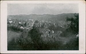 Naslov Tuzla [Grafika] Vrsta građe razglednica Jezik bosanski Godina 194? Izdavanje i proizvodnja [s. l. : s. n.], 194? Fizički opis 1 razglednica : crno-bijela ; 9 x 14 cm Napomene Naslov preuzet sa reverzne strane razglednice Predmetne odrednice Tuzla – Panorama – Razglednice UDK 77.03(497.6Tuzla) COBISS.BH-ID 54894598 Signatura – lokacija, inventarski br. Zavičajna zbirka 77 TUZLA IN: 2000021