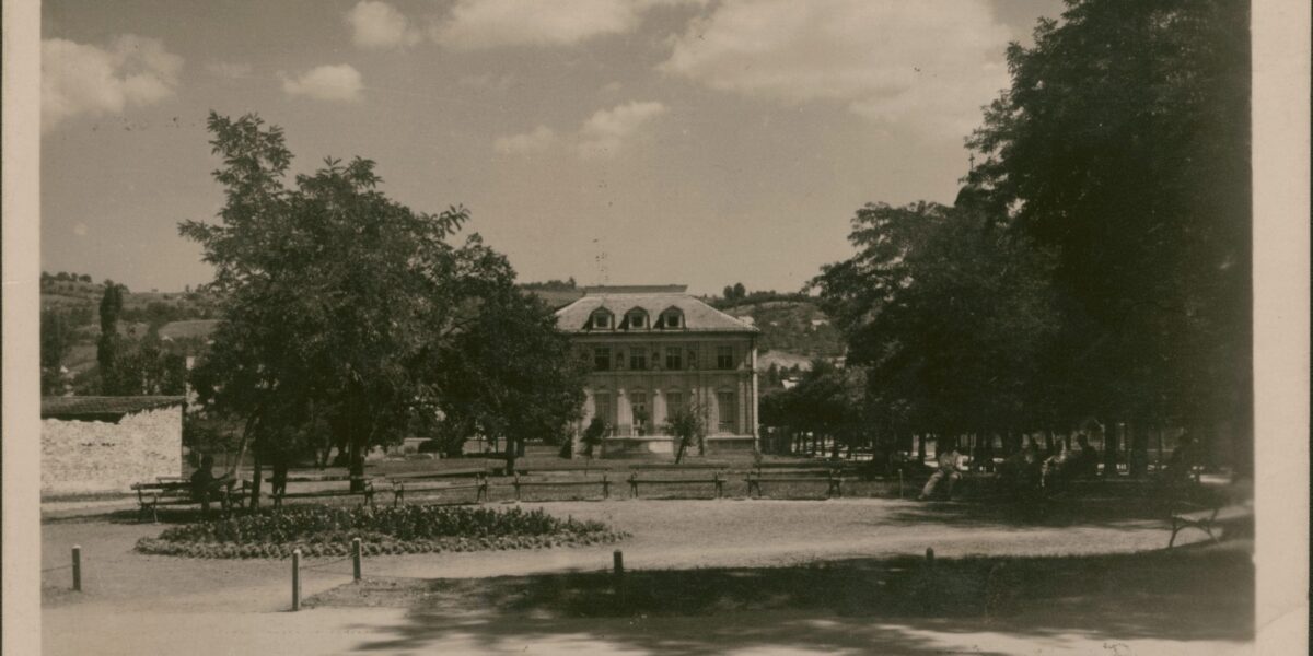 Naslov Tuzla : Dom kulture [Grafika] Vrsta građe razglednica URL medijskog objekta odrasli, ozbiljna (nije lijepa knjiž.) Jezik srpski Godina 1953? Izdavanje i proizvodnja Beograd : Putnik, 1953? (Beograd : Zadružne knjige) Fizički opis 1 razglednica : crno-bijela ; 10 x 15 cm Napomene Naslov preuzet sa reverzne strane razglednice Predmetne odrednice Tuzla – Dom kulture – Razglednice UDK 77.033(497.6Tuzla) COBISS.BH-ID 54247430 Signatura – lokacija, inventarski br. Zavičajna zbirka 77 TUZLA IN: 2000002